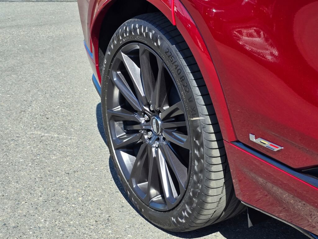 New 2026 Cadillac Lyriq V image 15