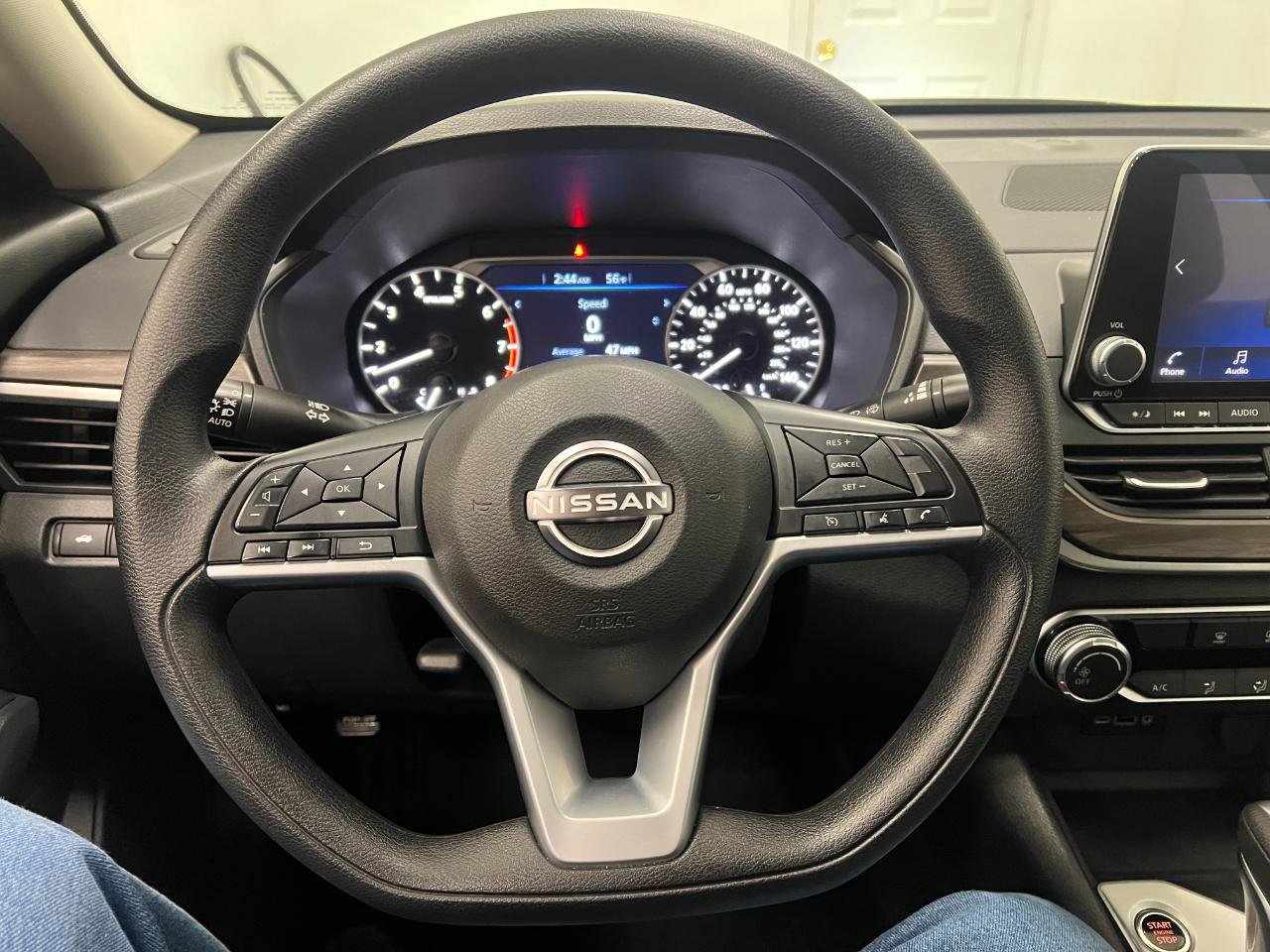 Used 2025 Nissan Altima 2.5 SV image 30