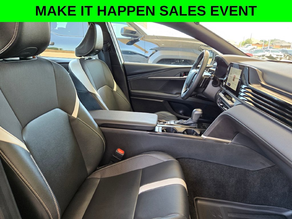 Used 2025 Toyota Camry SE FWD image 25