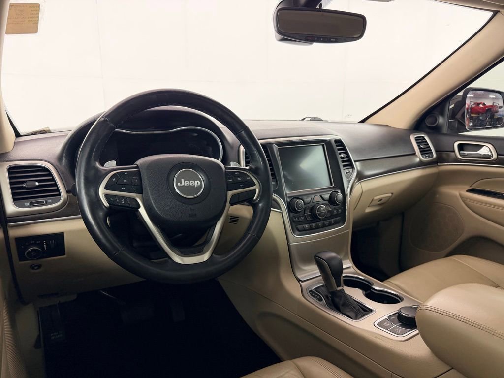 Used 2017 Jeep Grand Cherokee Limited image 15