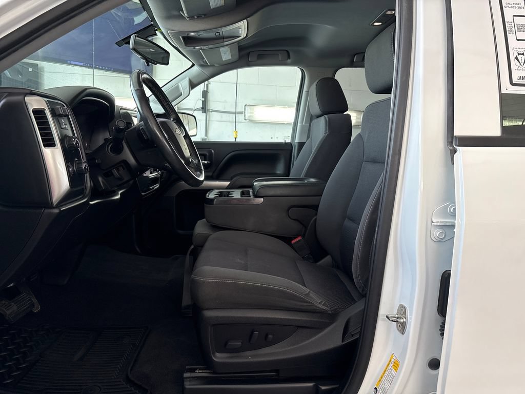 Used 2019 Chevrolet Silverado 1500 LT w/ All Star Edition AWD/4WD image 12