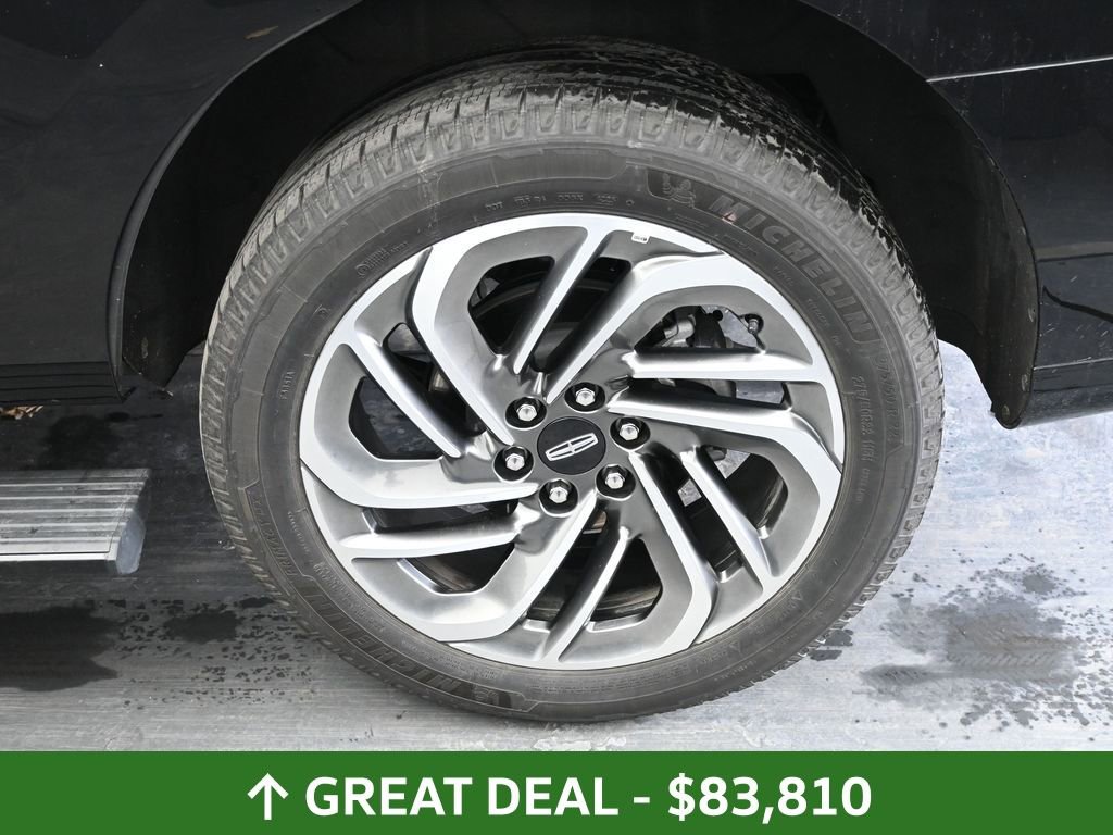 Used 2025 Lincoln Navigator Reserve AWD/4WD image 15
