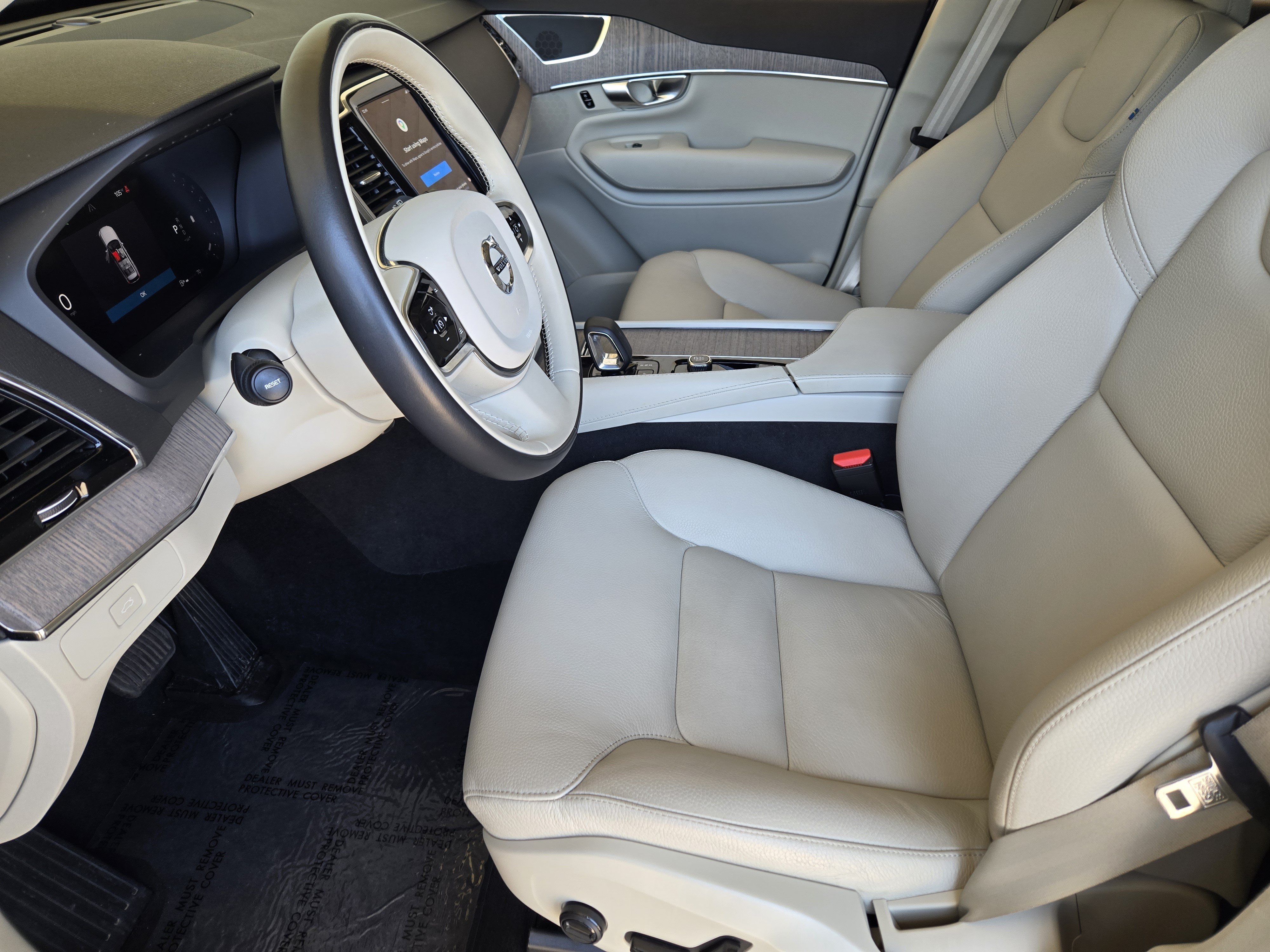 Used 2024 Volvo XC90 B6 Plus w/ Protection Package Premier AWD/4WD image 11