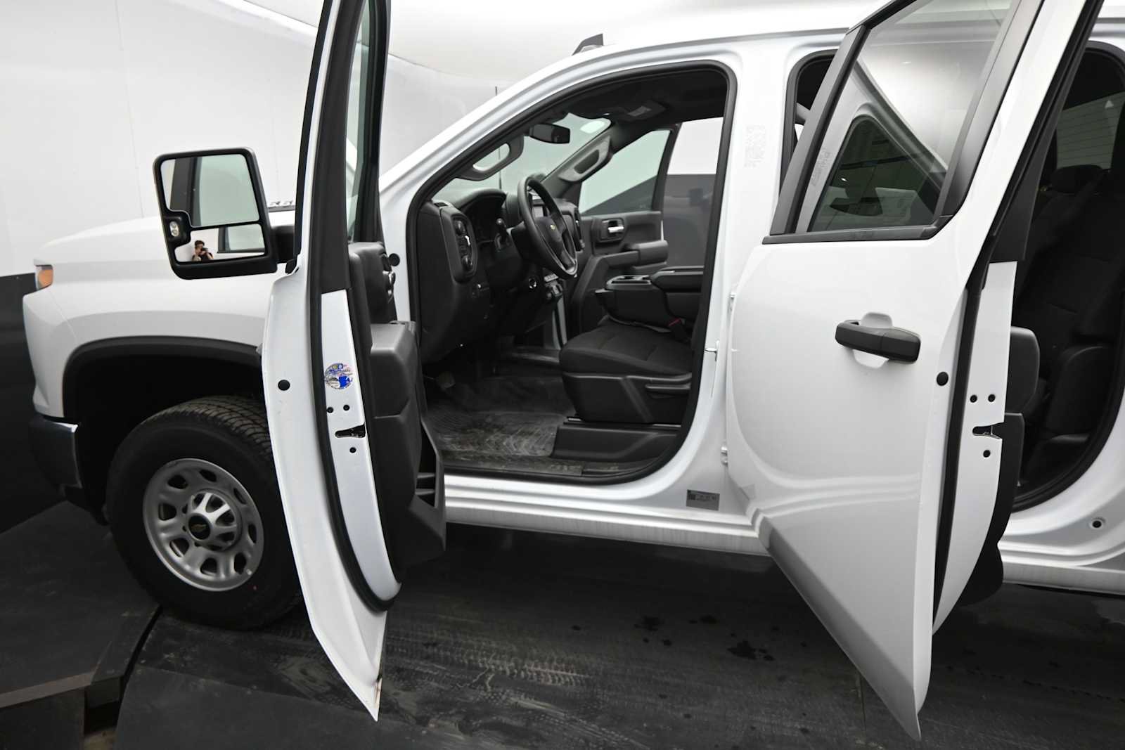 Used 2024 Chevrolet Silverado 3500 W/T w/ WT Convenience Package AWD/4WD image 35