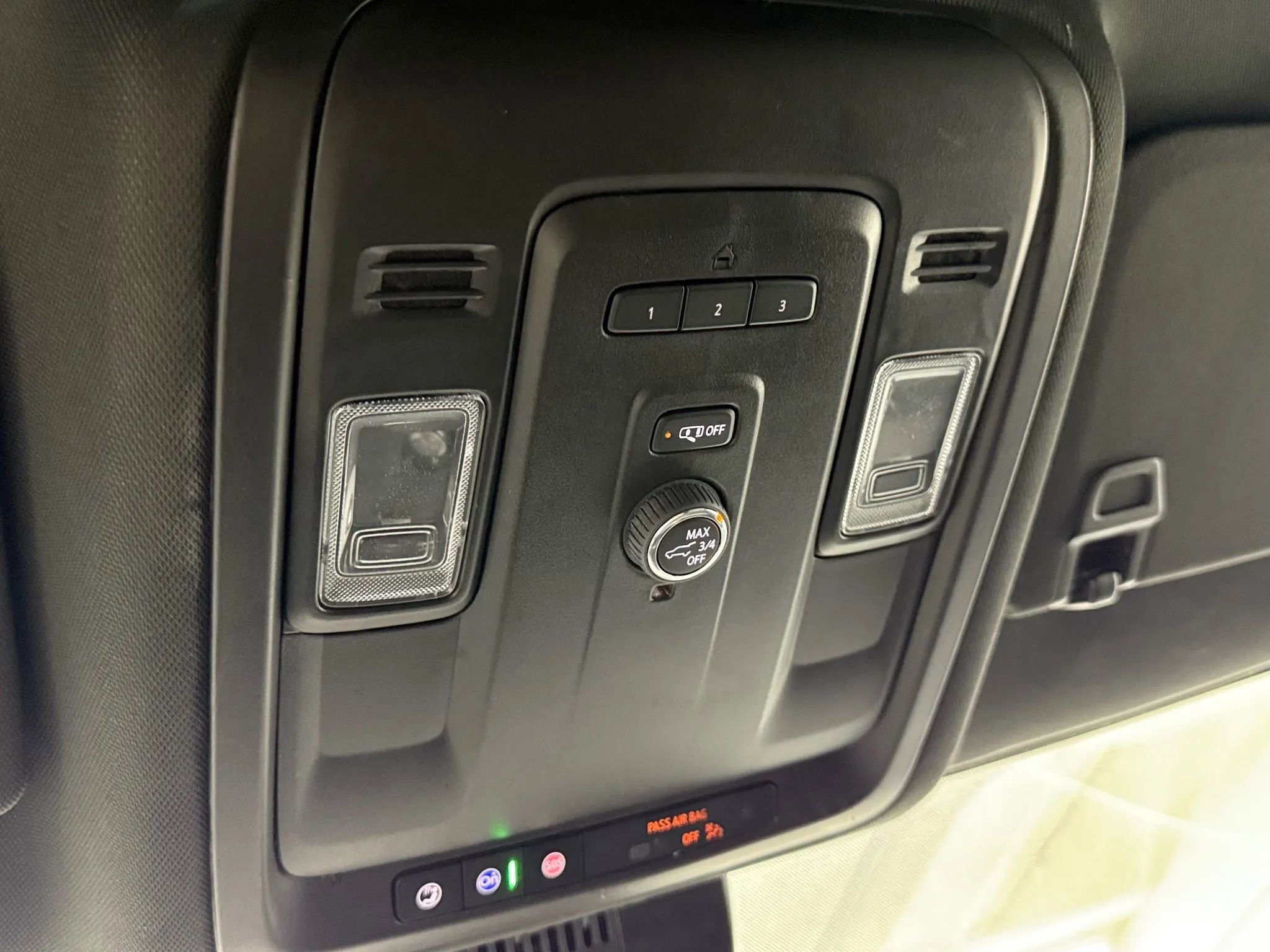 Used 2024 GMC Yukon SLT image 50