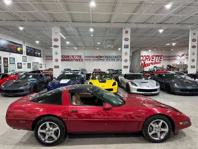 Used 1994 Chevrolet Corvette Coupe RWD image 5