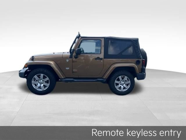 Used 2011 Jeep Wrangler Sahara w/ Connectivity Group AWD/4WD image 4