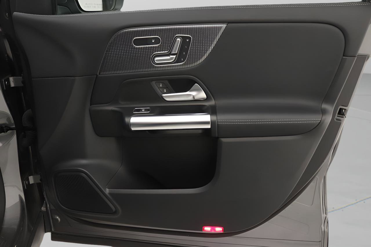 Certified 2023 Mercedes-Benz GLA 250 image 21