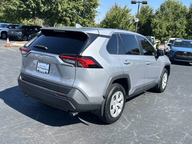 Used 2024 Toyota RAV4 LE FWD image 4