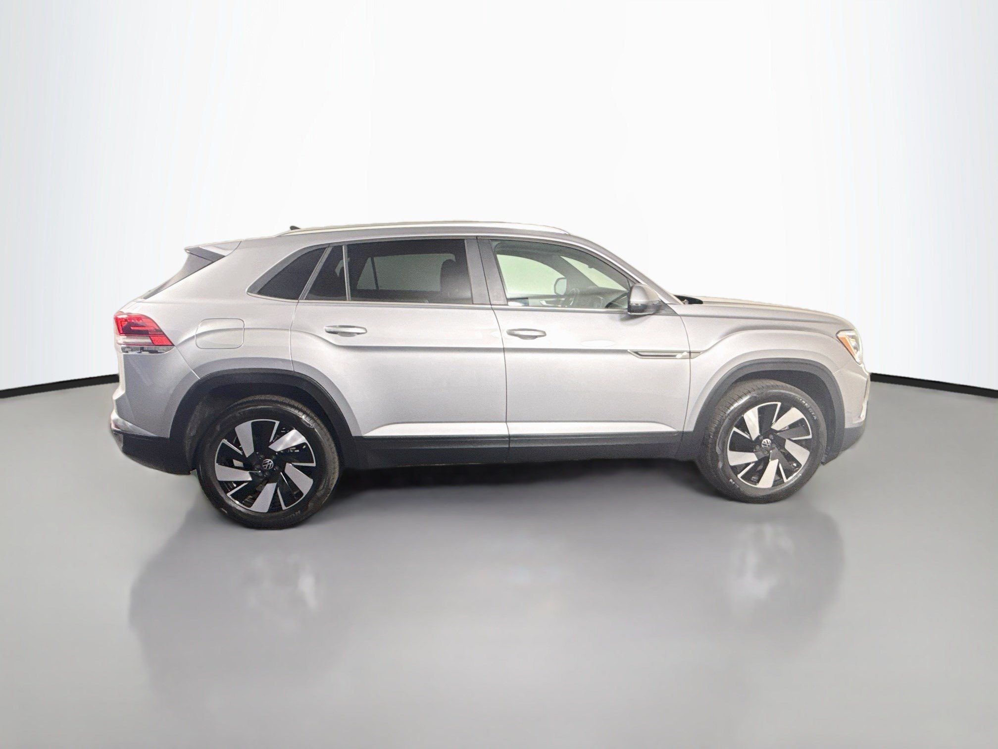 Used 2026 Volkswagen Atlas Cross Sport SE FWD image 11