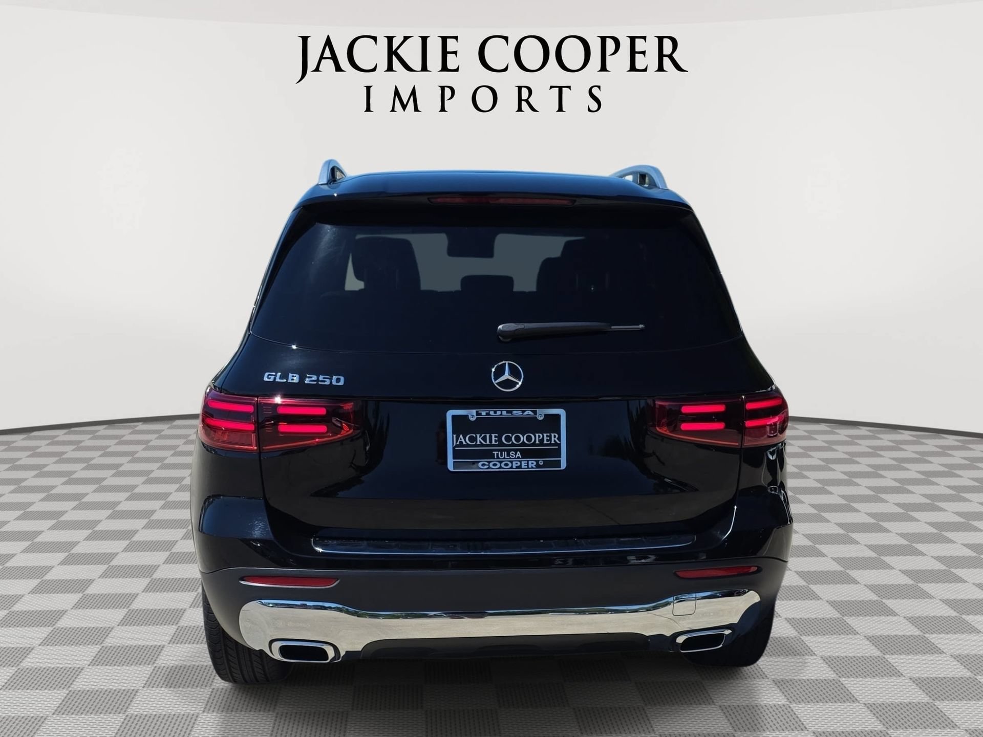 Certified 2025 Mercedes-Benz GLB 250 image 6