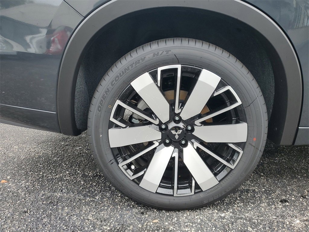 New 2025 Mitsubishi Outlander SEL image 9