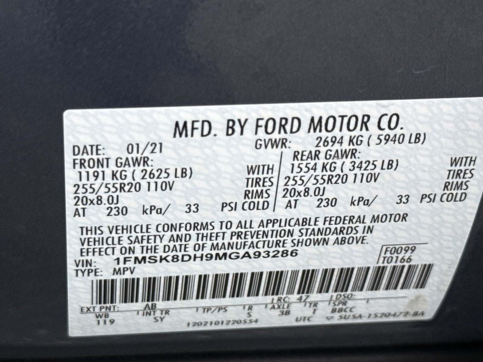 Used 2021 Ford Explorer XLT w/ Equipment Group 202A AWD/4WD image 34