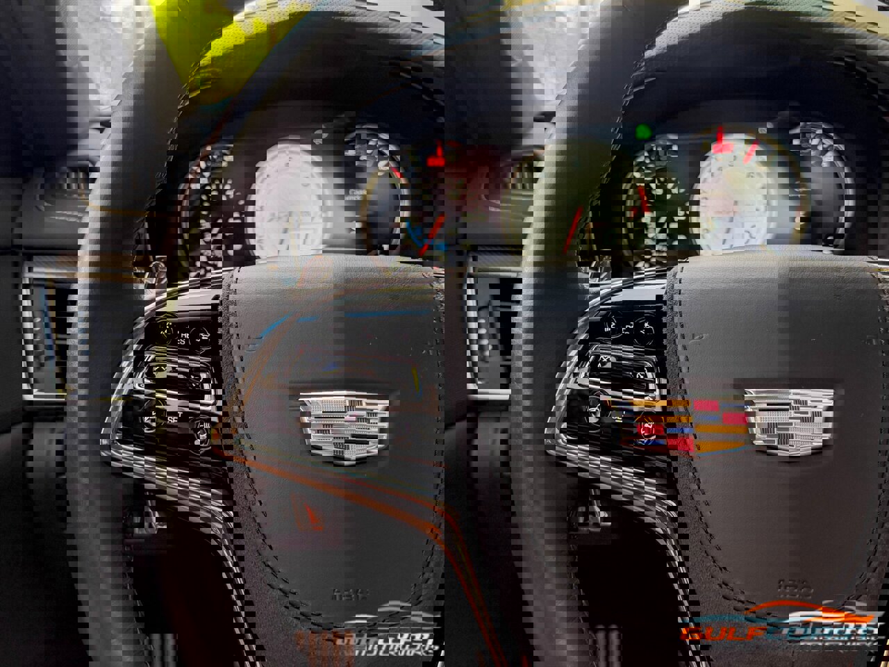 Used 2019 Cadillac CTS V w/ Luxury Package image 31