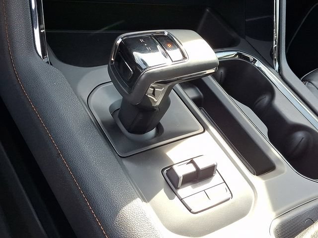 Used 2024 GMC Sierra 1500 AT4 w/ AT4 Preferred Package AWD/4WD image 17