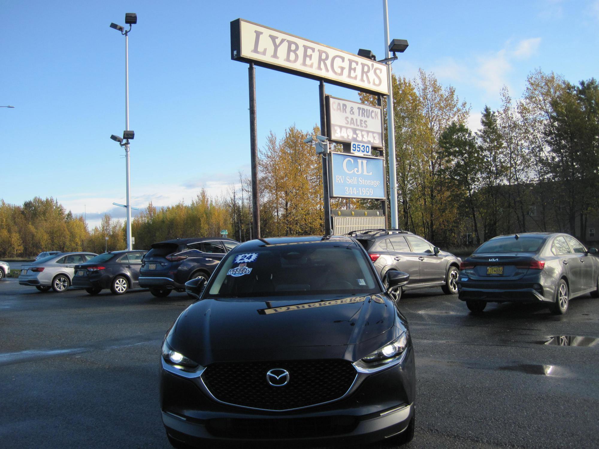 Used 2024 MAZDA CX-30 AWD 2.5 S w/ Select Sport Pkg image 2