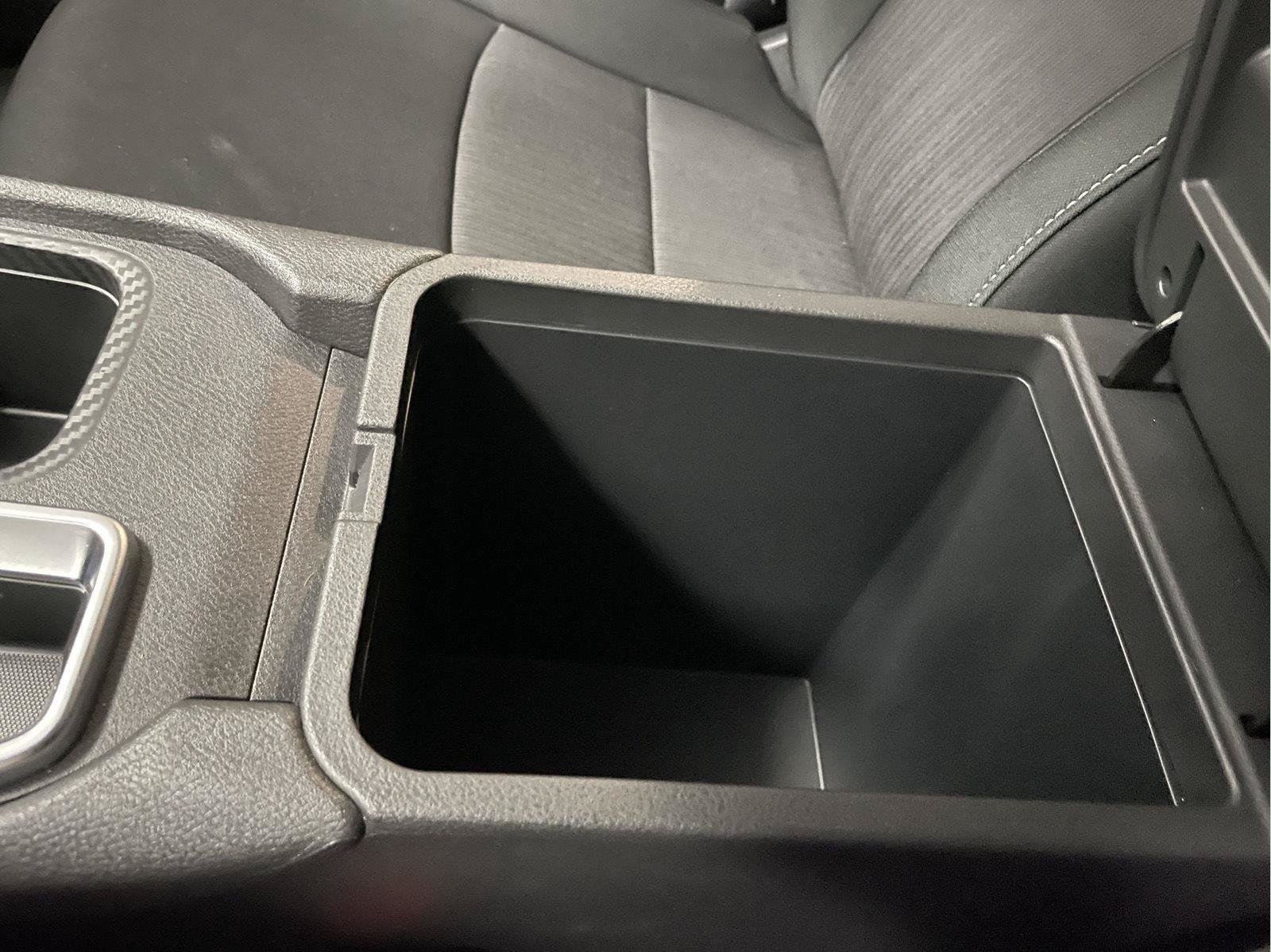 Used 2025 Nissan Sentra SV w/ All-Weather Package FWD image 31