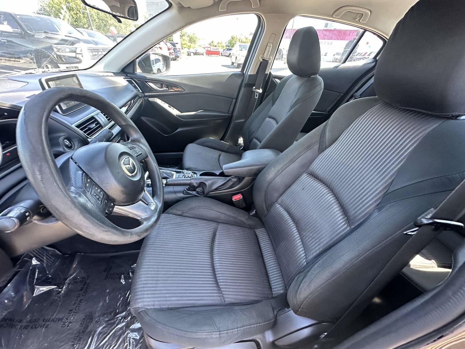 Used 2016 MAZDA MAZDA3 i Sport w/ Preferred Equipment Package FWD image 23