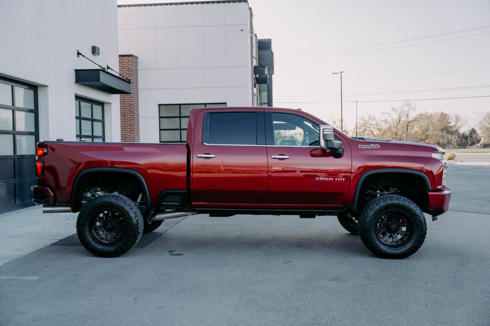Used 2021 Chevrolet Silverado 3500 High Country w/ Z71 Off-Road Package image 4