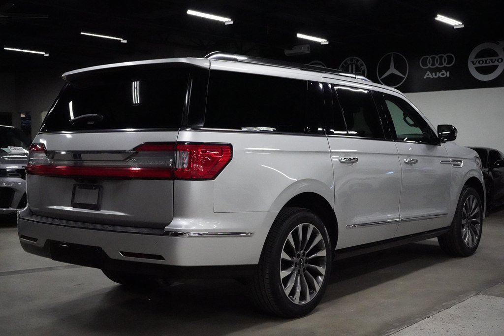 Used 2019 Lincoln Navigator L Select RWD image 5