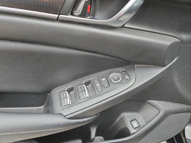 Used 2022 Honda Accord Sport image 18