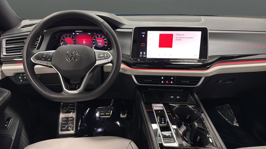 Used 2025 Volkswagen Atlas Cross Sport SEL Premium R-Line image 11