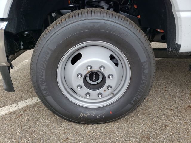 New 2026 Ford F350 XL w/ XL Chrome Package AWD/4WD image 25