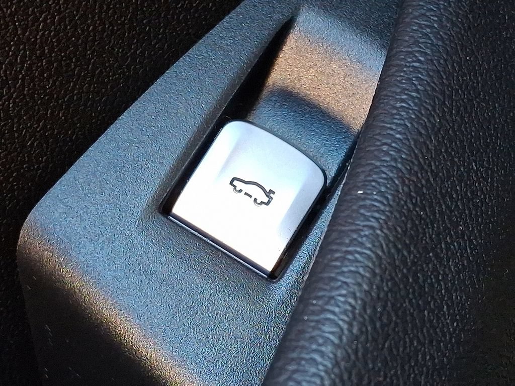 Used 2025 BMW 840i xDrive AWD/4WD image 27