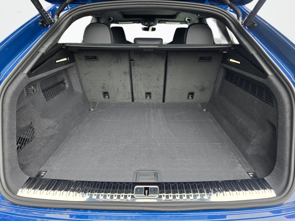 New 2026 Audi SQ8 Prestige AWD/4WD image 12