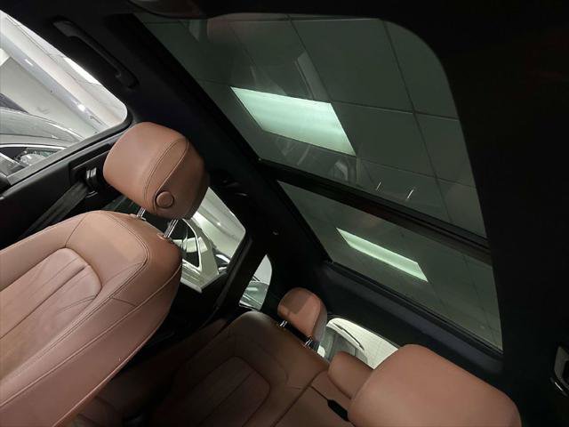 Used 2023 Audi Q5 2.0T Premium w/ Convenience Package AWD/4WD image 12