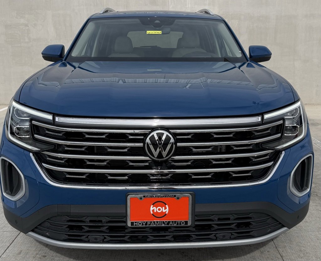 Certified 2025 Volkswagen Atlas SEL image 2