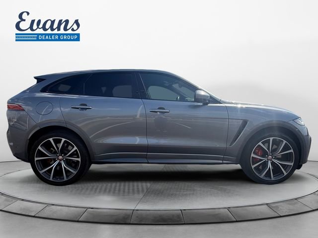 Used 2022 Jaguar F-PACE SVR image 9