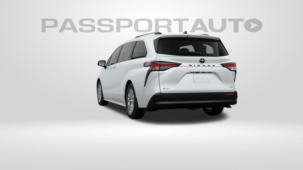 New 2026 Toyota Sienna XLE FWD image 4