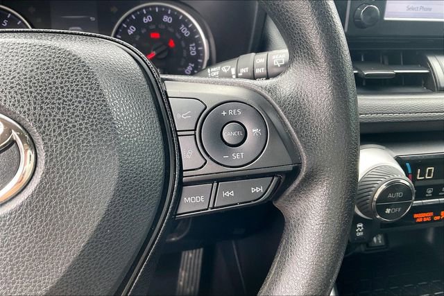 Used 2019 Toyota RAV4 XLE FWD image 19