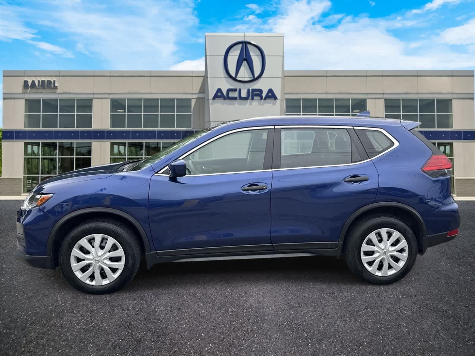 Used 2017 Nissan Rogue S AWD/4WD image 2