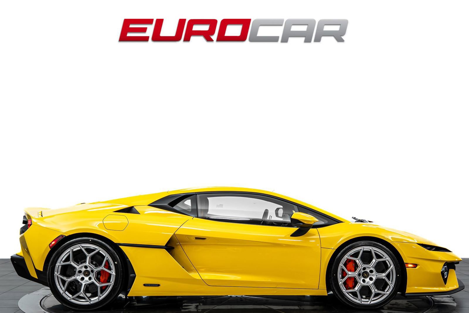 Used 2026 Lamborghini Temerario image 6
