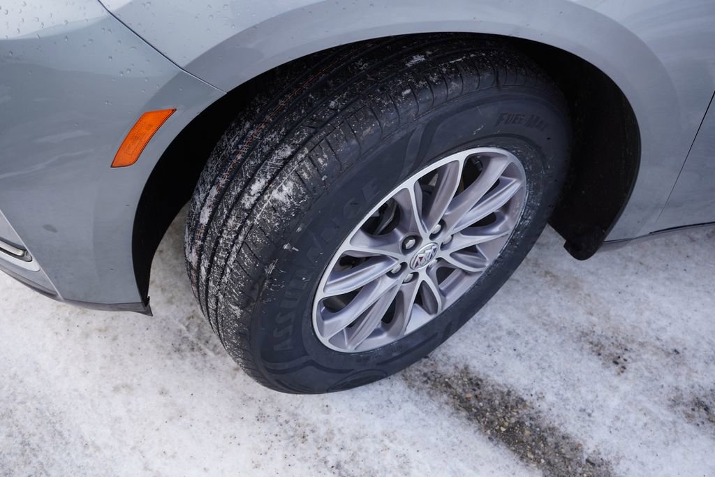 Certified 2023 Buick Enclave Essence image 13