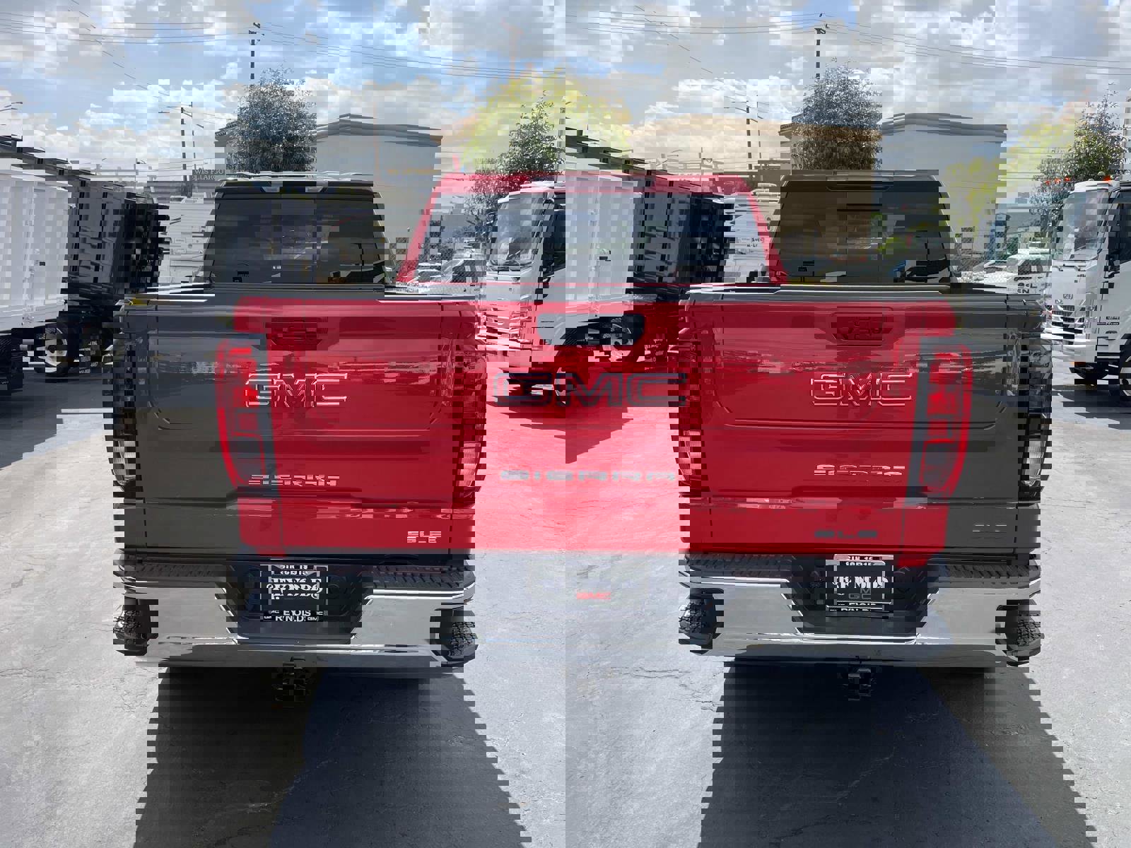 New 2026 GMC Sierra 1500 SLE w/ Preferred Package RWD image 6