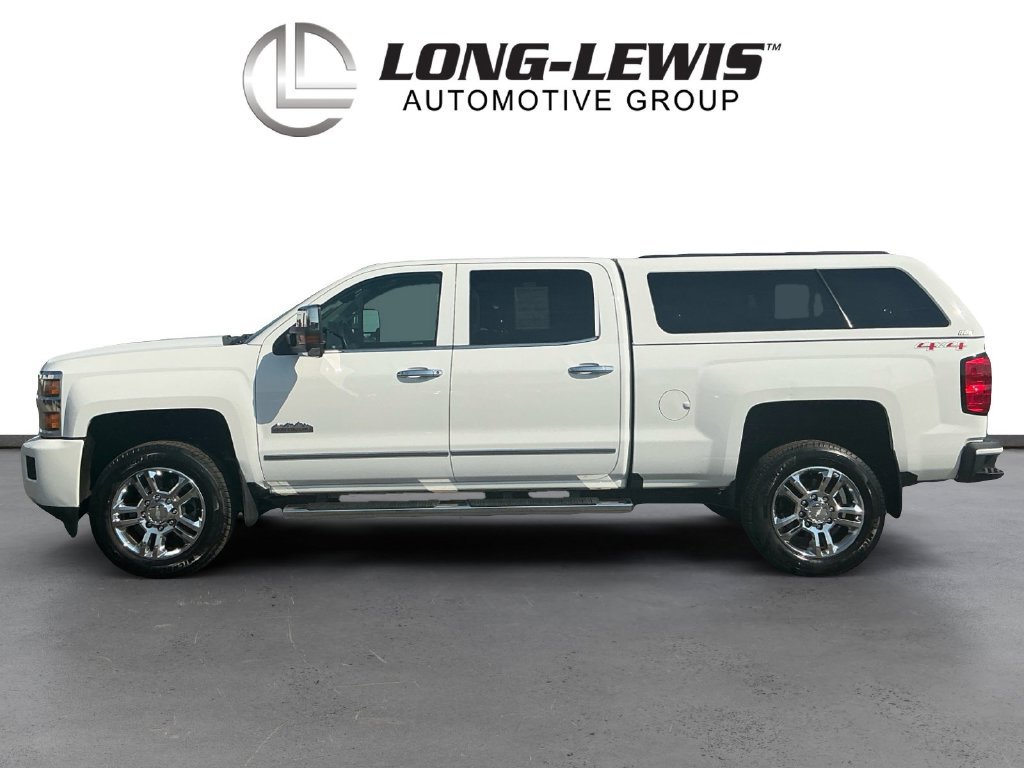 Used 2016 Chevrolet Silverado 2500 High Country w/ High Country Premium Package AWD/4WD image 2