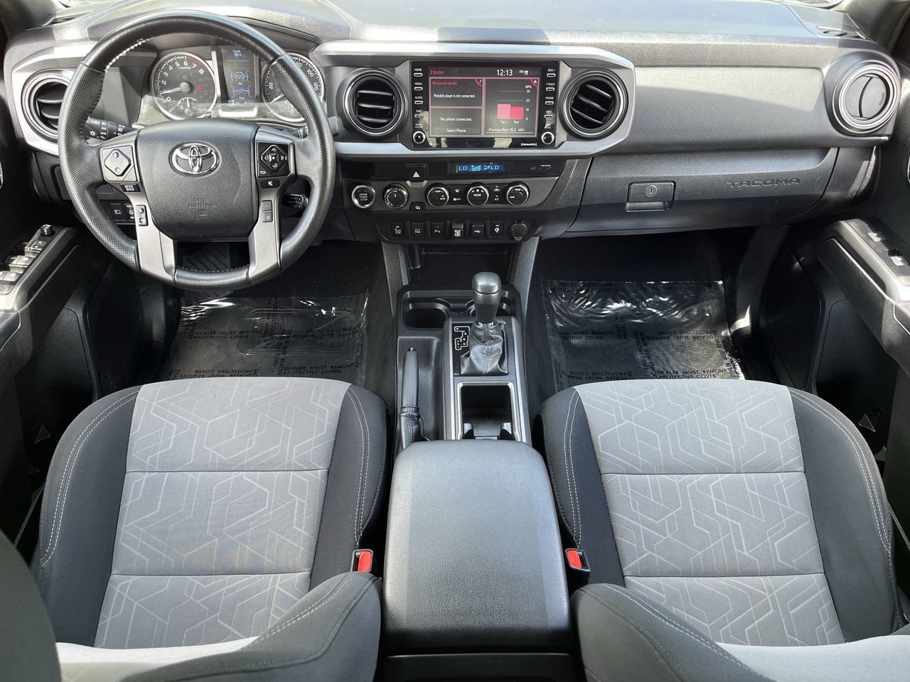Used 2023 Toyota Tacoma TRD Off-Road w/ Technology Package AWD/4WD image 9