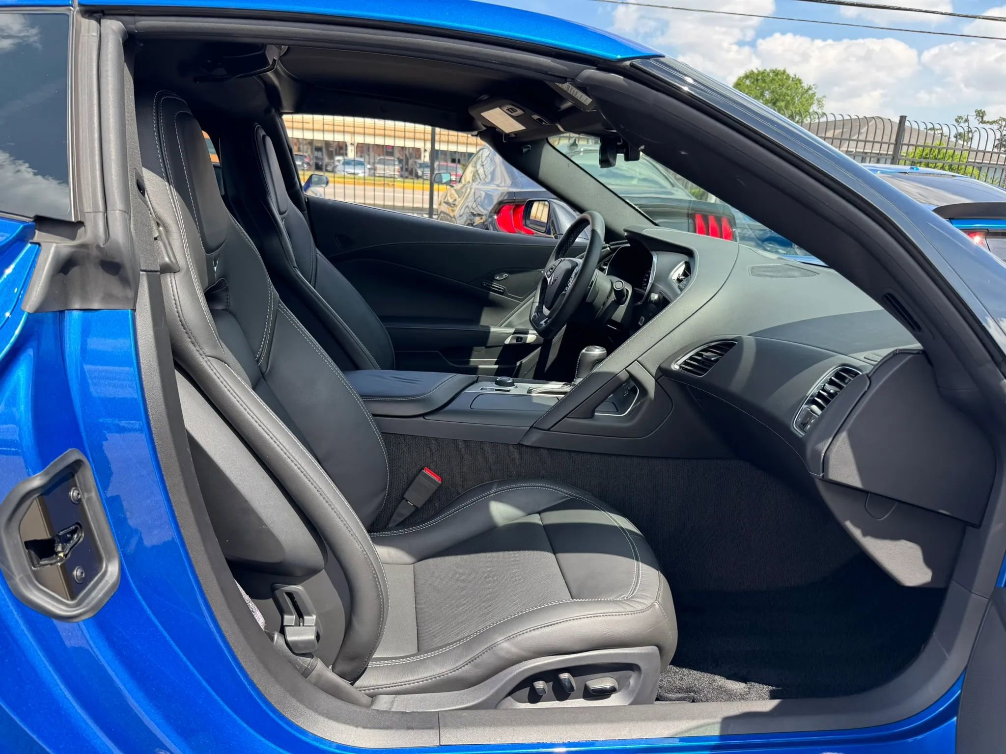 Used 2016 Chevrolet Corvette Stingray Coupe w/ 2LT Preferred Equipment Group image 20