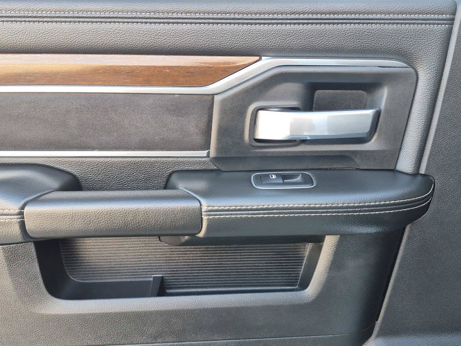Used 2024 RAM 2500 Laramie w/ Safety Group AWD/4WD image 17