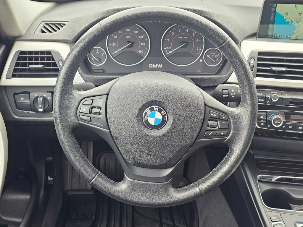 Used 2016 BMW 320i xDrive Sedan AWD/4WD image 20