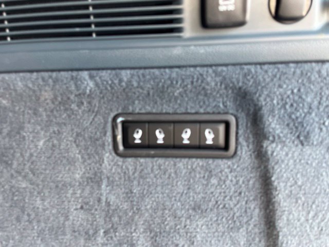 Used 2024 Jeep Grand Wagoneer L Series III w/ Rear Seat Video Group 1 AWD/4WD image 16