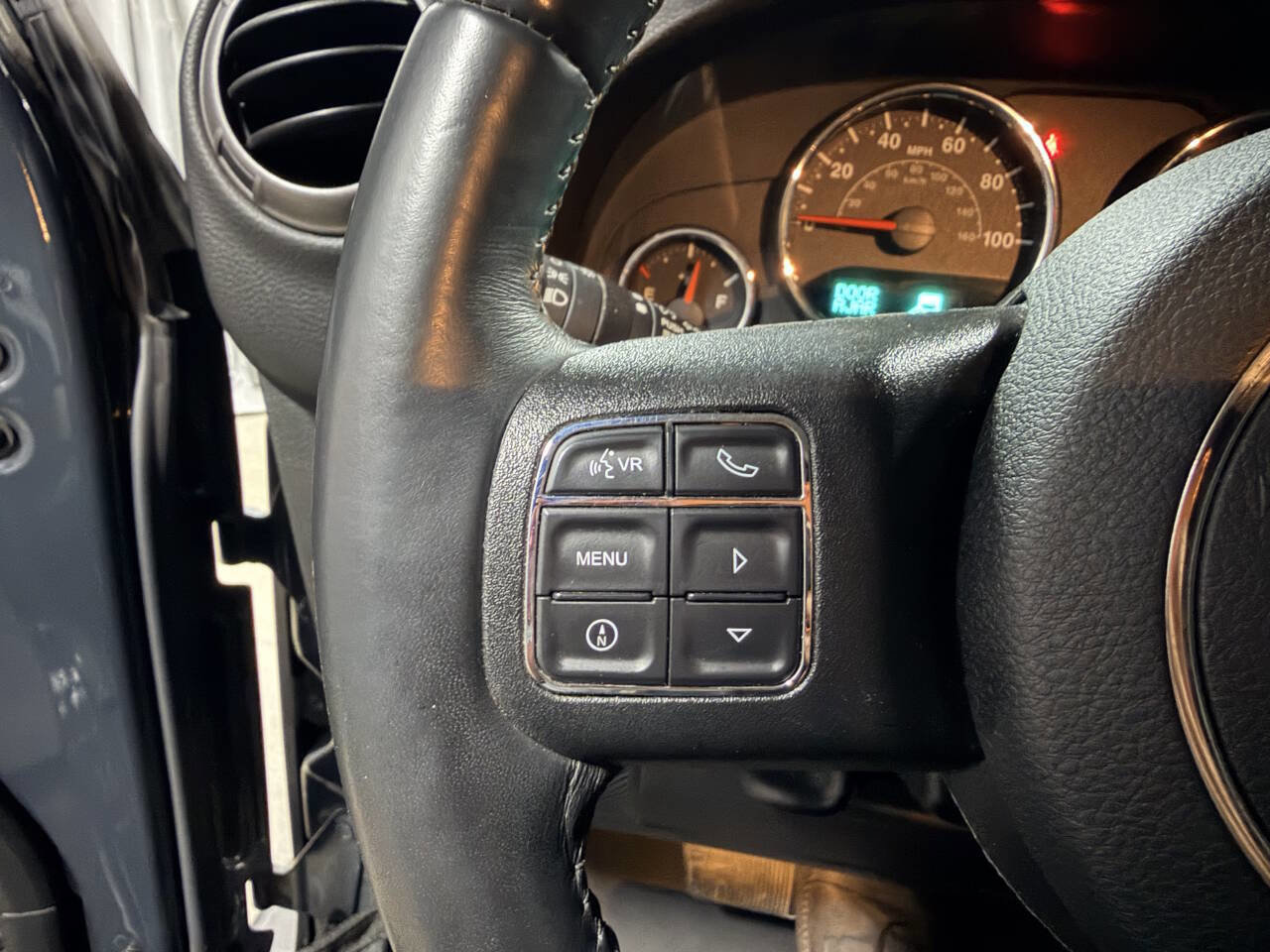 Used 2018 Jeep Wrangler Unlimited Sport w/ Connectivity Group image 15