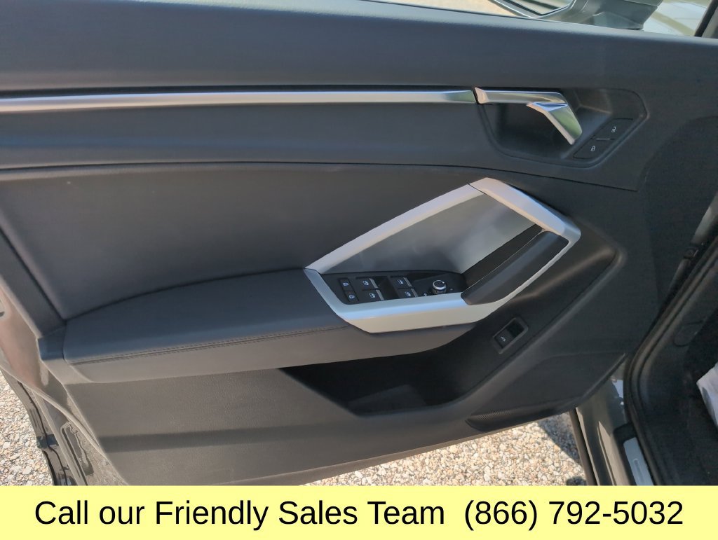 Used 2025 Audi Q3 2.0T Premium AWD/4WD image 12