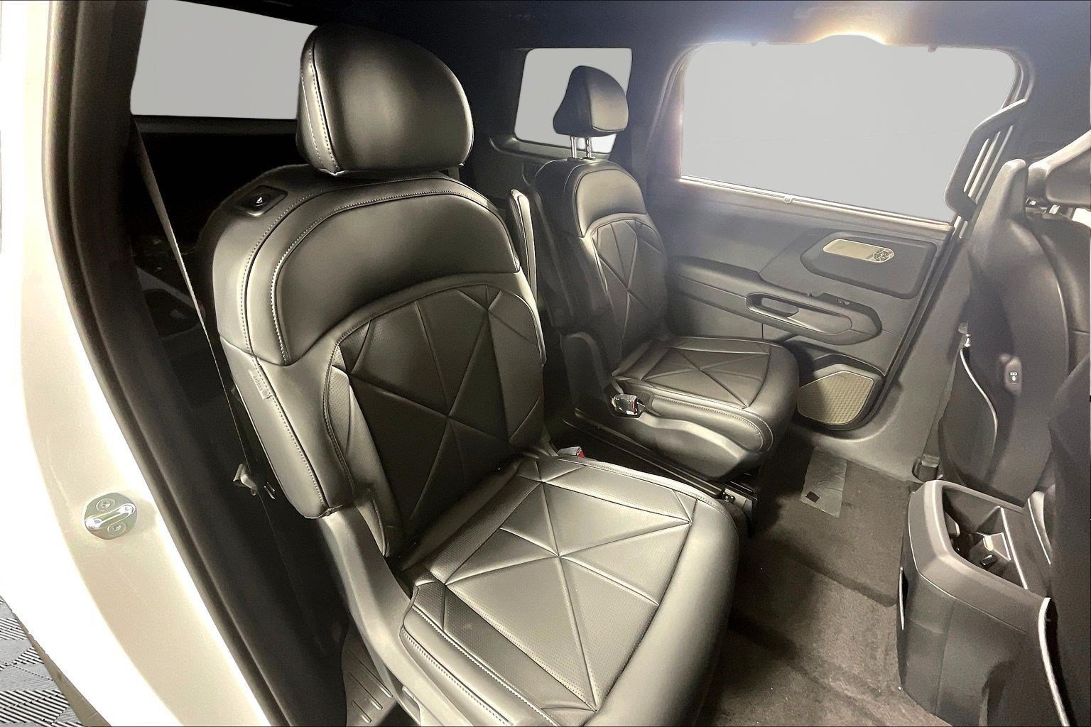 Used 2027 Kia Telluride SX w/ Towing Package FWD image 19