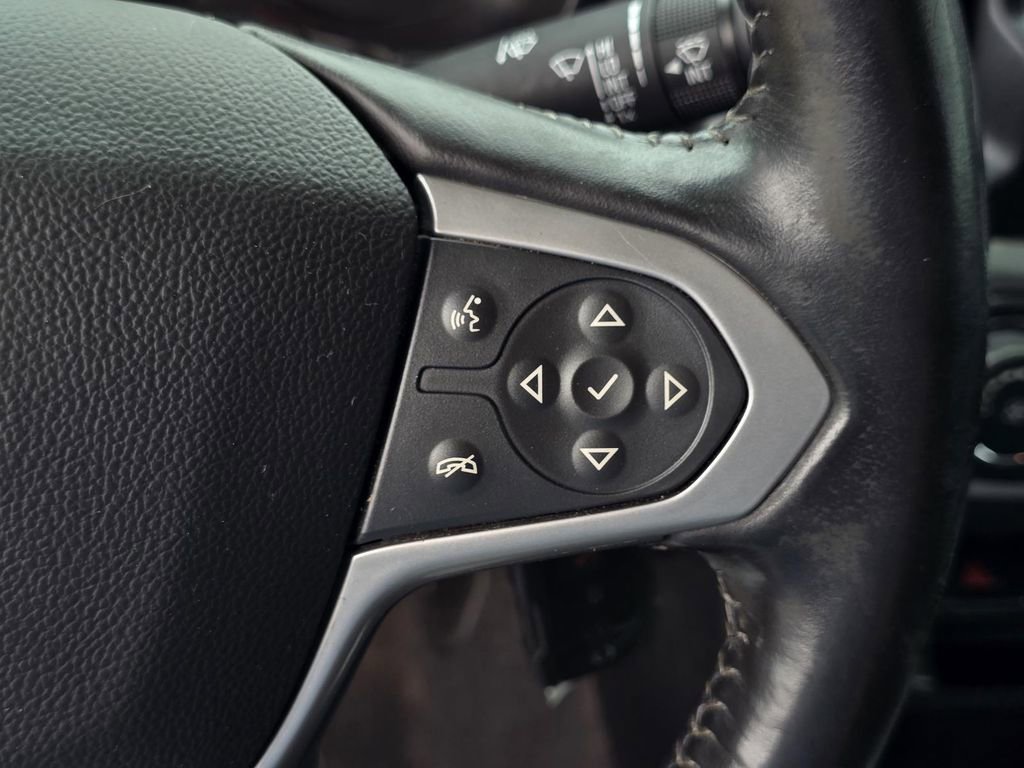 Used 2022 Chevrolet Colorado LT w/ LT Convenience Package RWD image 17