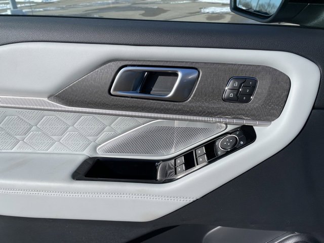 New 2026 Ford Explorer Platinum image 21