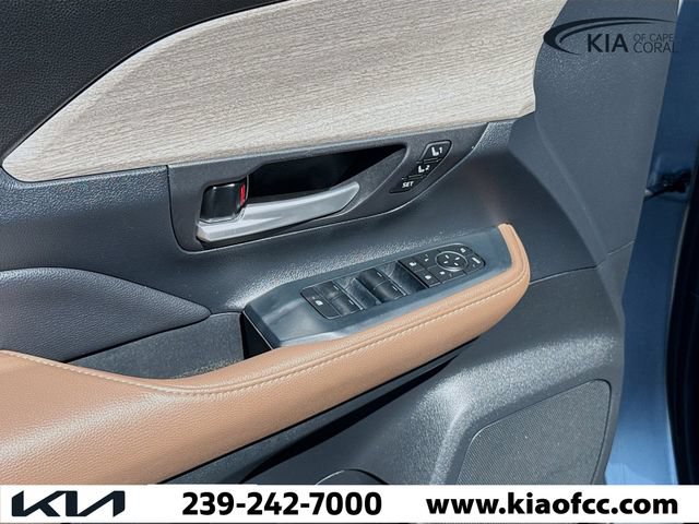 Used 2024 Toyota Grand Highlander AWD image 25